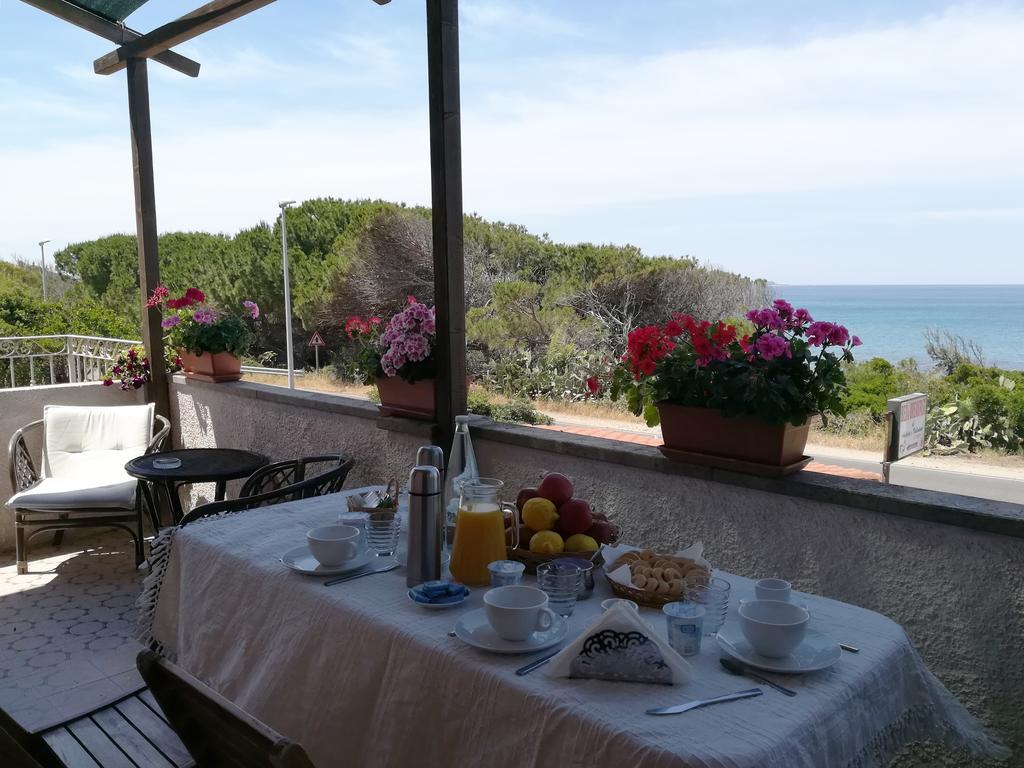 Andrea E Valentina Bed and Breakfast S'archittu Cuglieri Exteriör bild